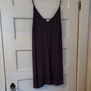 Wilfred Free V-Neck Slip Dress in Deep Brown